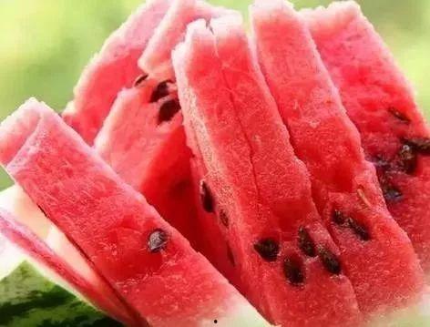黑雪吃瓜,揭秘娱乐圈幕后真相